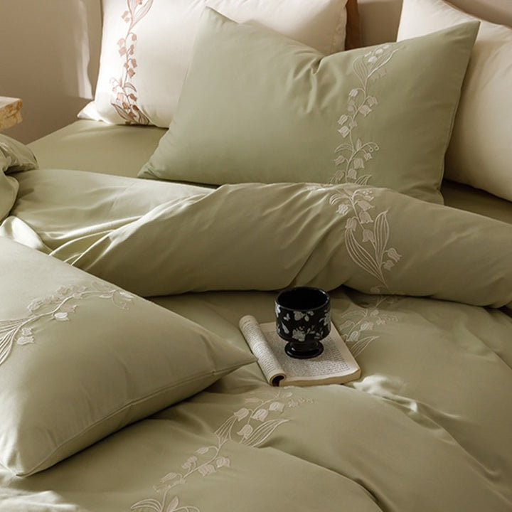 Dewdrop Bells Bedding Set