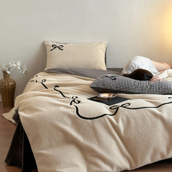 Ribbon Letter Fluffy Bedding Set
