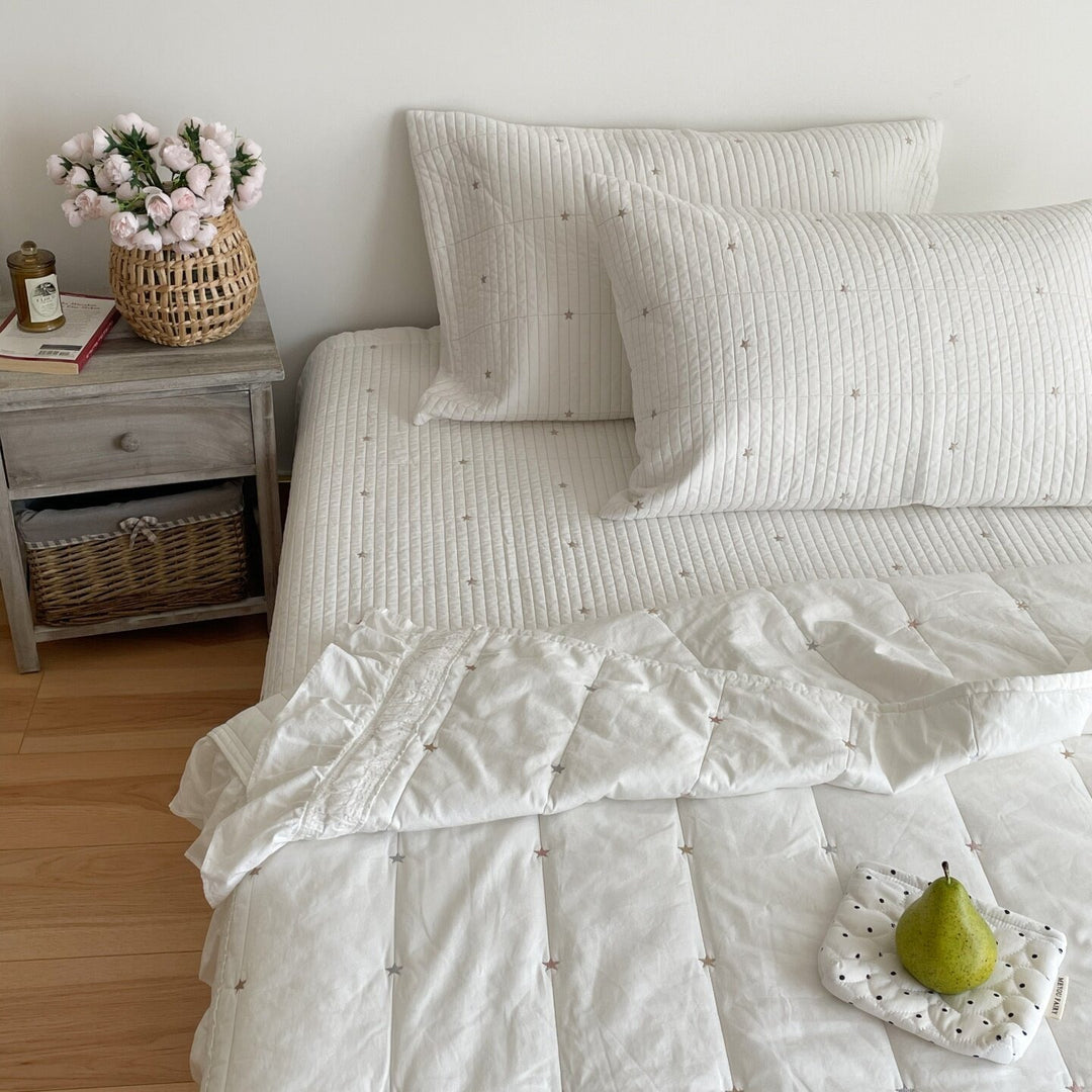 Twinkle Star Summer Quilted Blanket