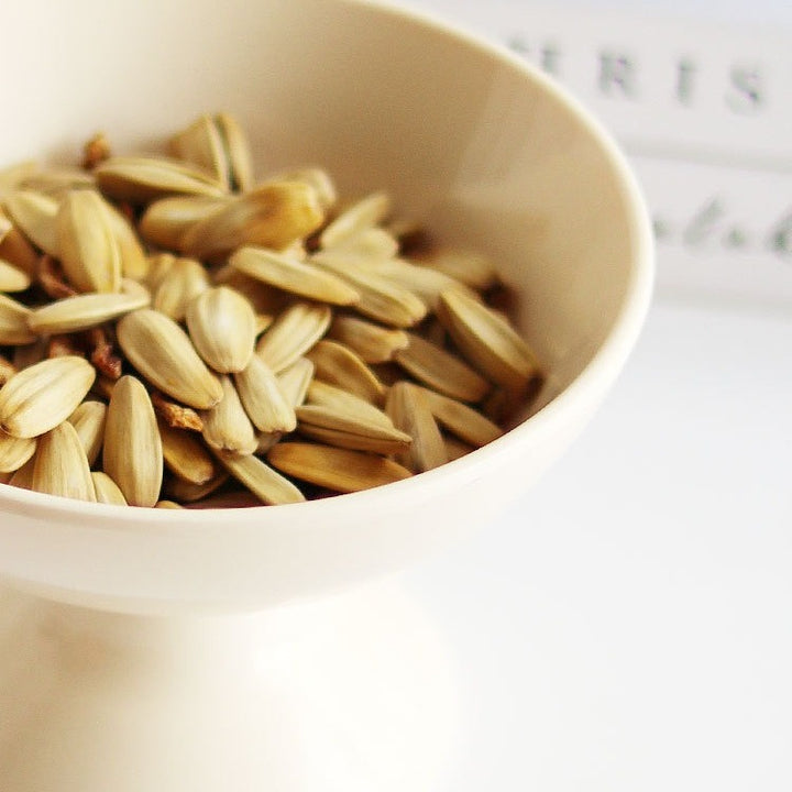 Minimalist Pedestal Storage Tray