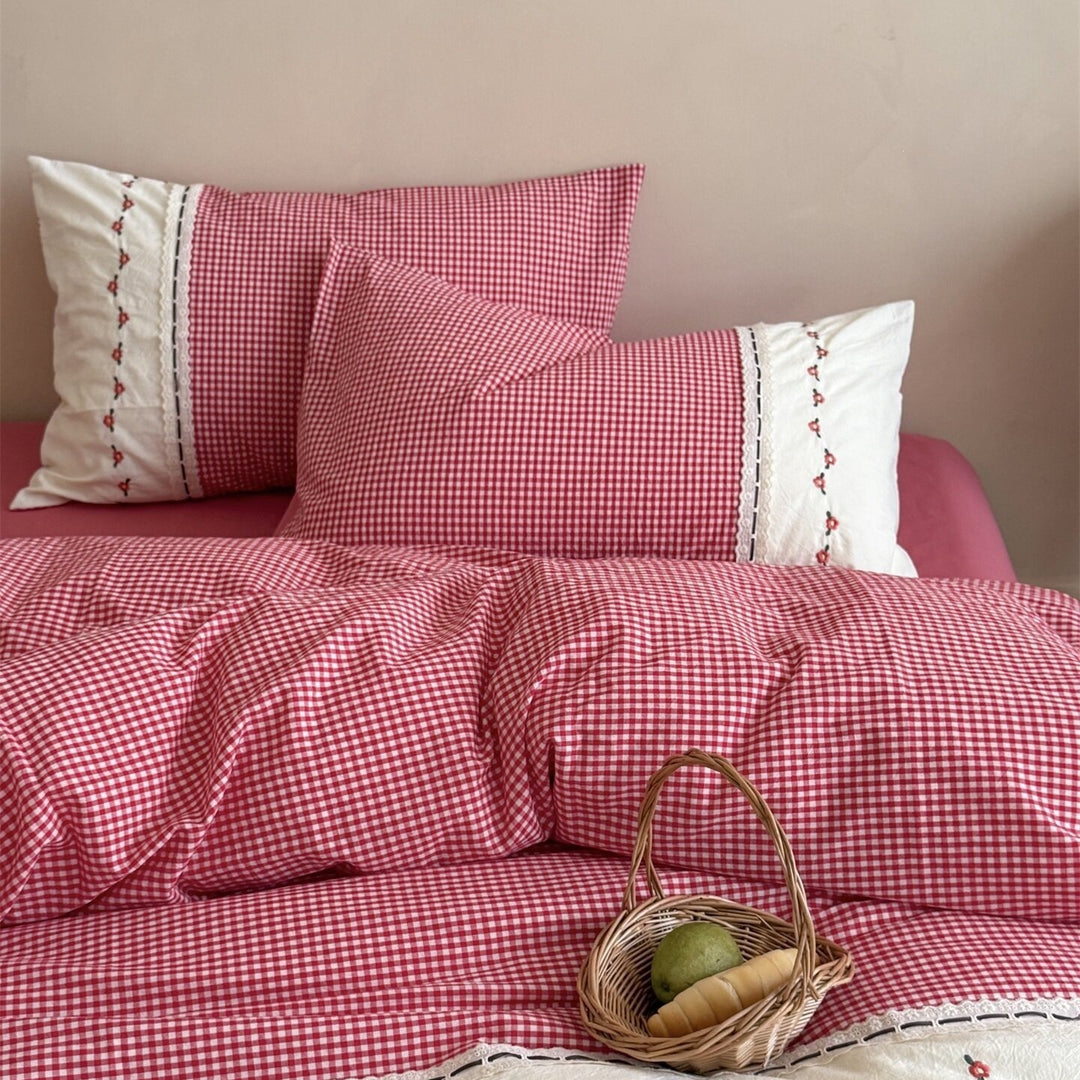 Wild Rose Farmhouse Bedding Set