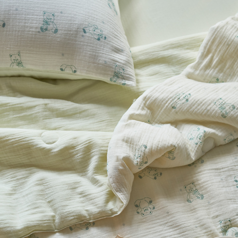 Lovely Bear Summer Quilted Blanket