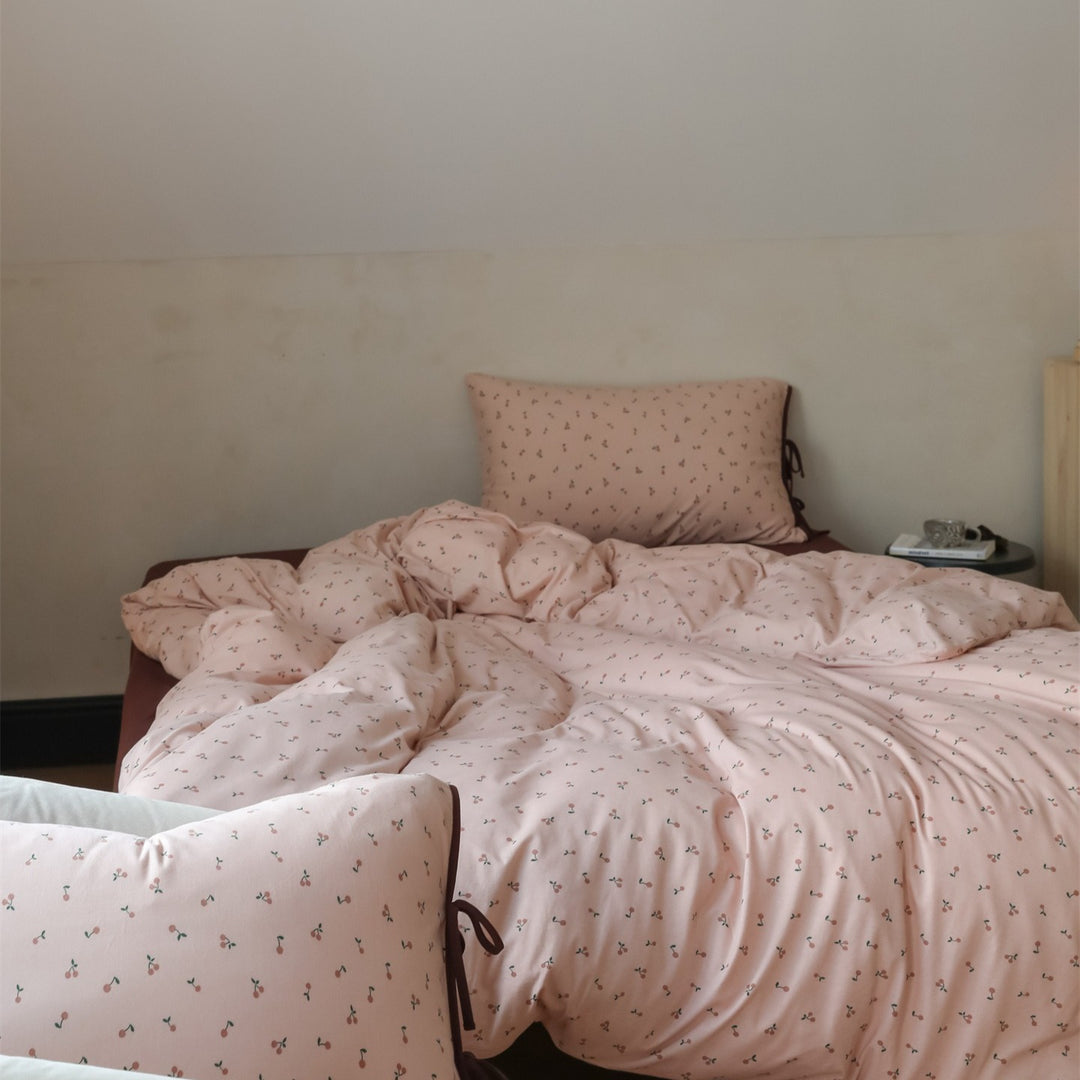 Cherry Ribbon Bedding Set