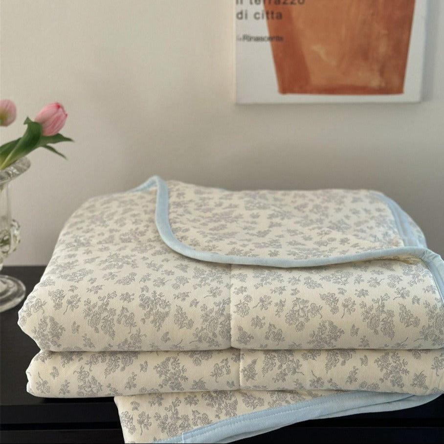 Morning Sunlight Summer Quilted Blanket