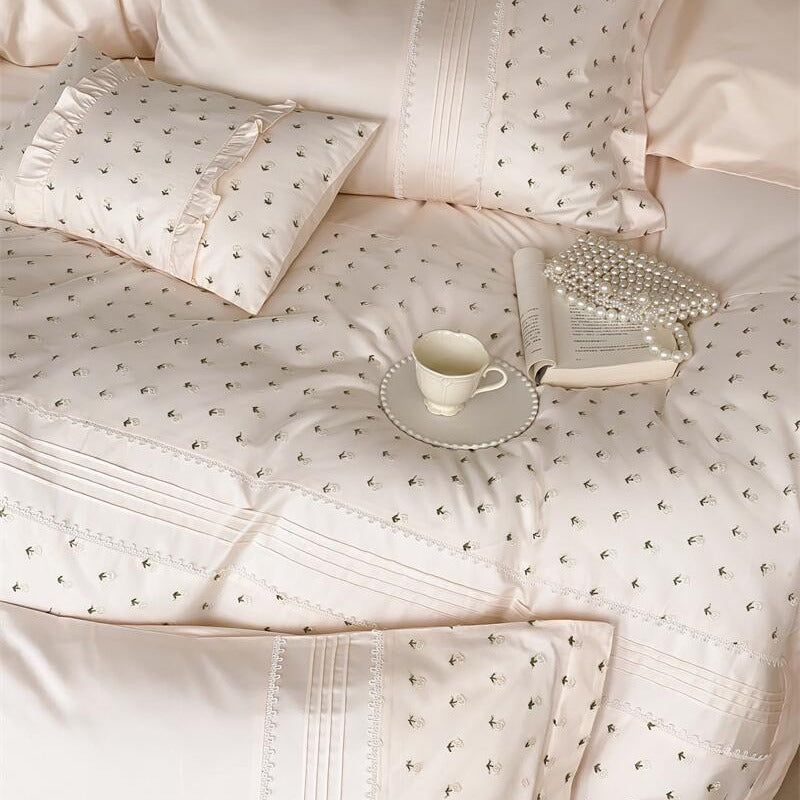 Bloom Whisper Bedding Set
