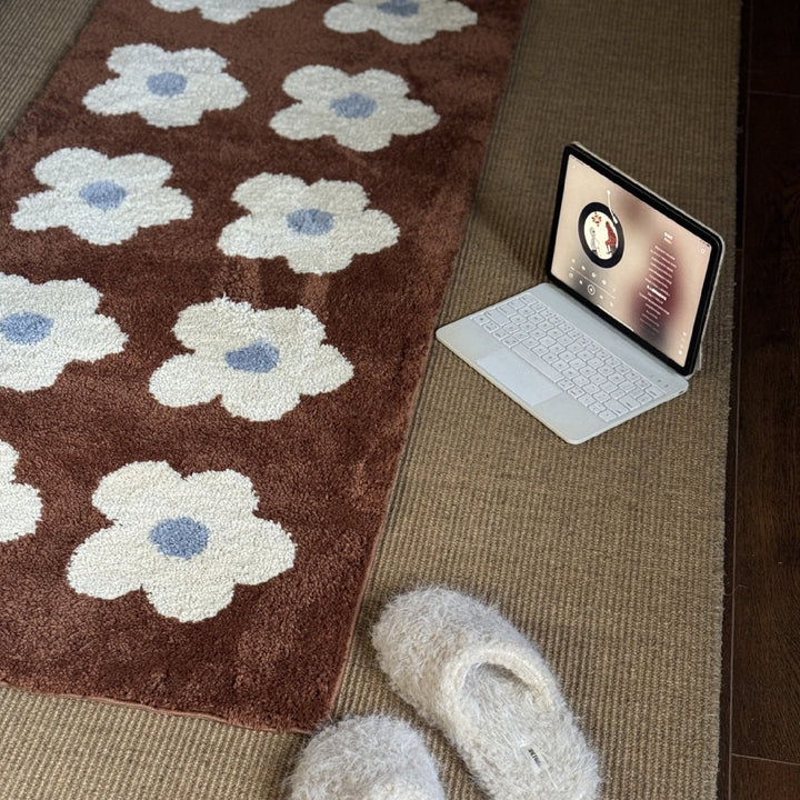 Mocha Daisy Rug