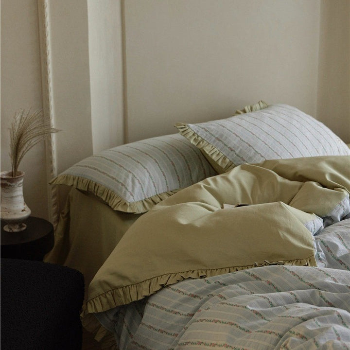 Lawn Party Bedding Set