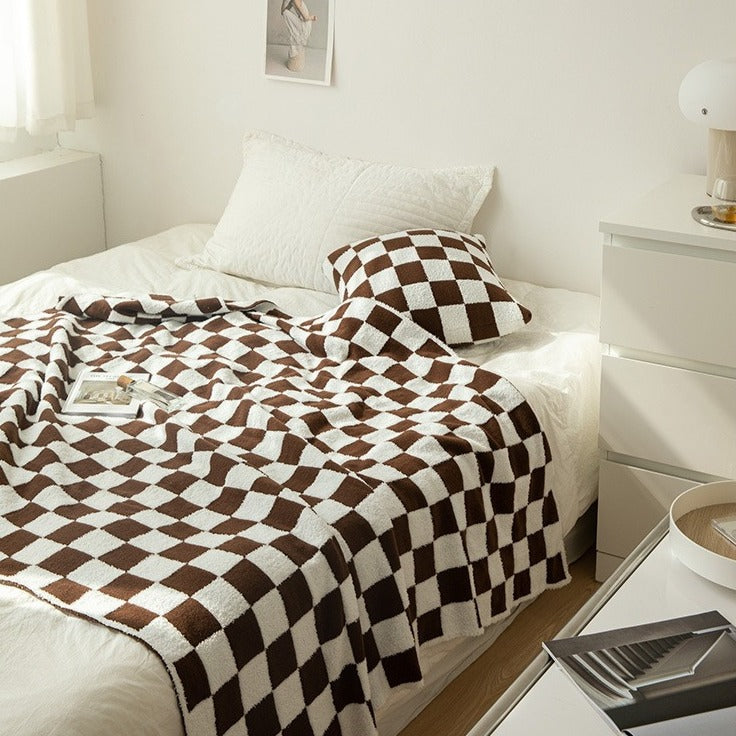 Checker Tumble Throw