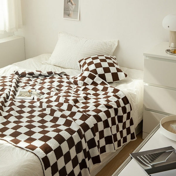 Checker Tumble Throw