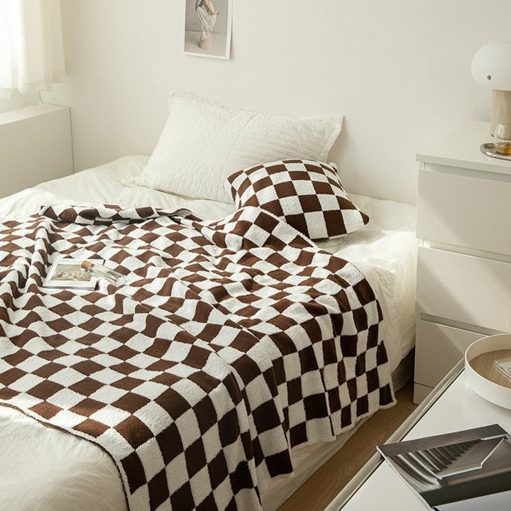 Checker Tumble Throw