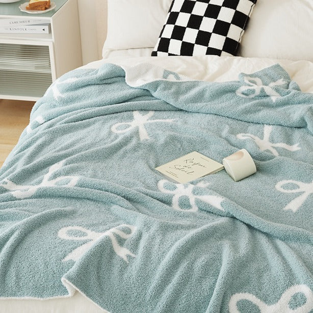 Bow Present Blanket Collection