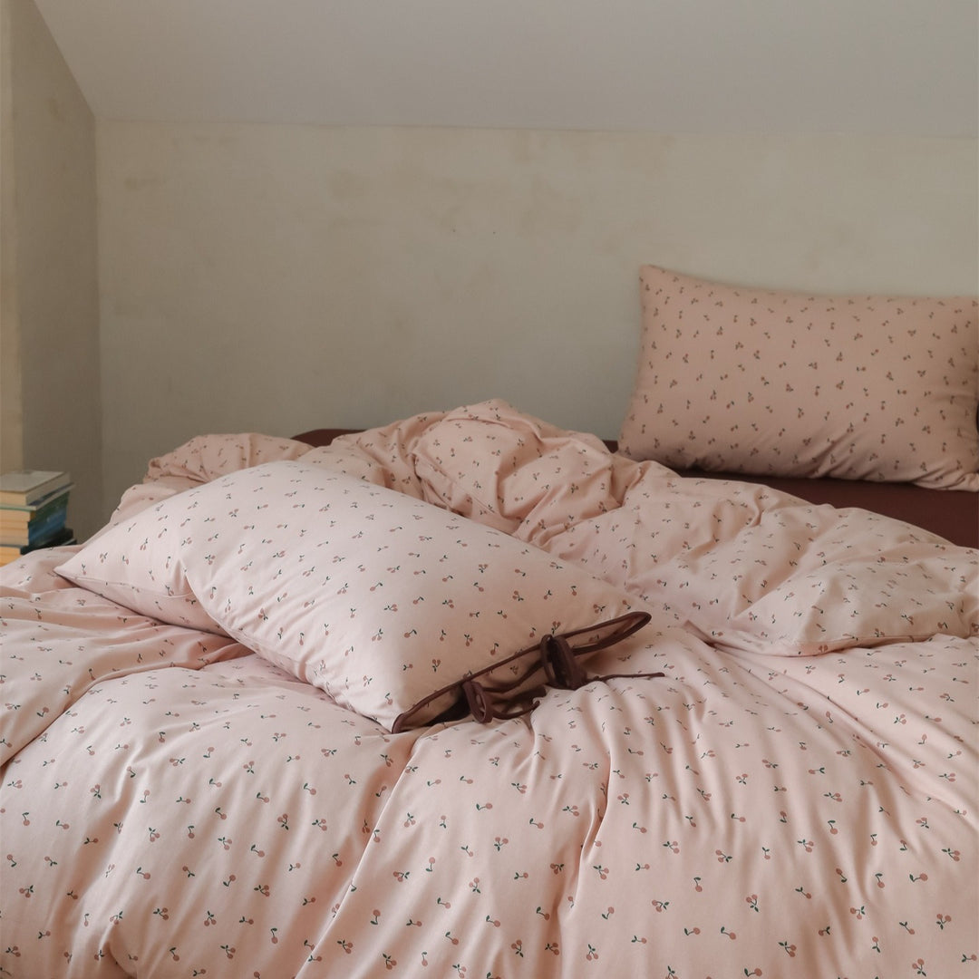 Cherry Ribbon Bedding Set