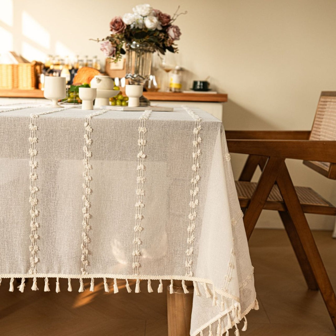 Farmhouse Pom Pom Tassel Tablecloth