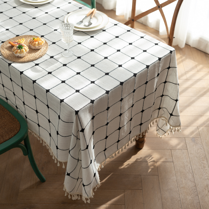Cottage Grid Tassel Tablecloth