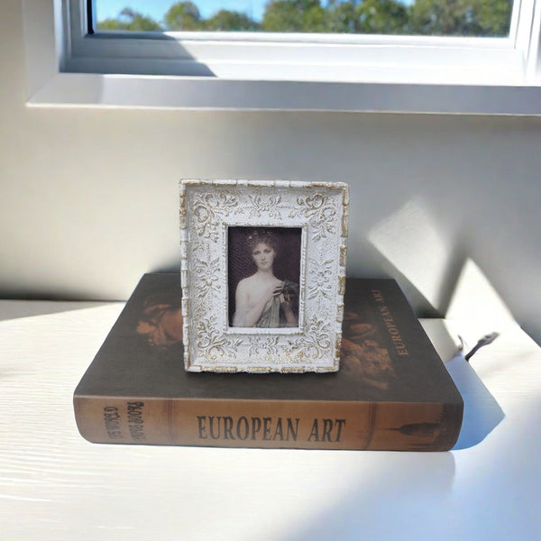 Vintage Chic Photo Frame
