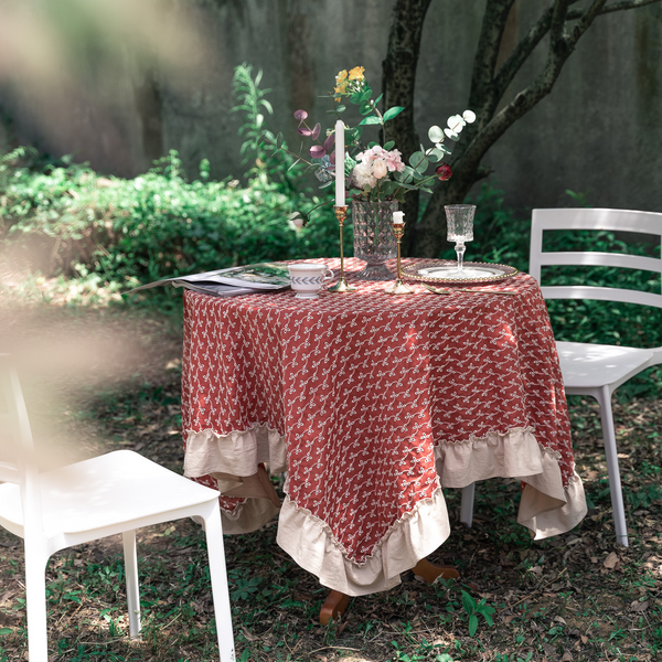 Rustic Ruffle Floral Tablecloth