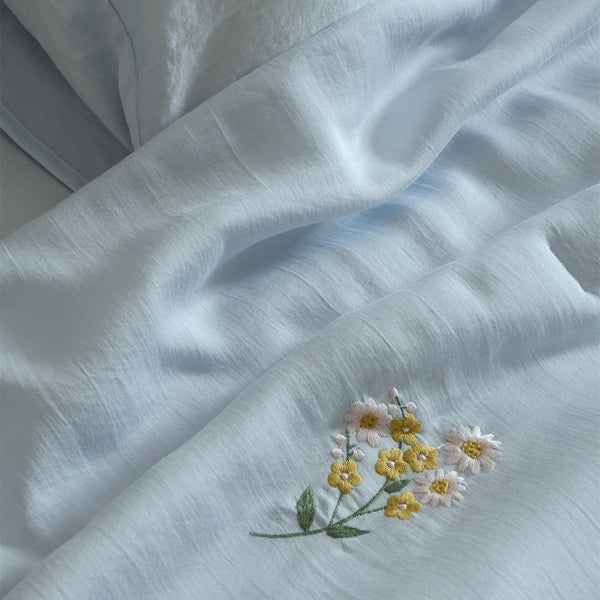 Cottage Wildflower Summer Quilted Blanket