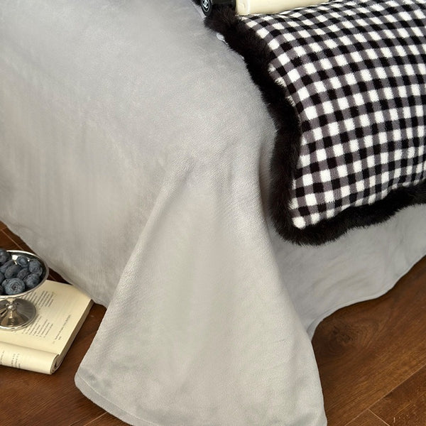 Warm Cherry Checkerboard Bedding Set
