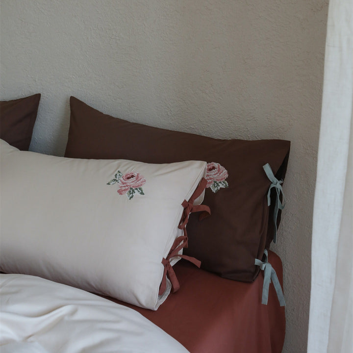 Rose Garden Bedding Set