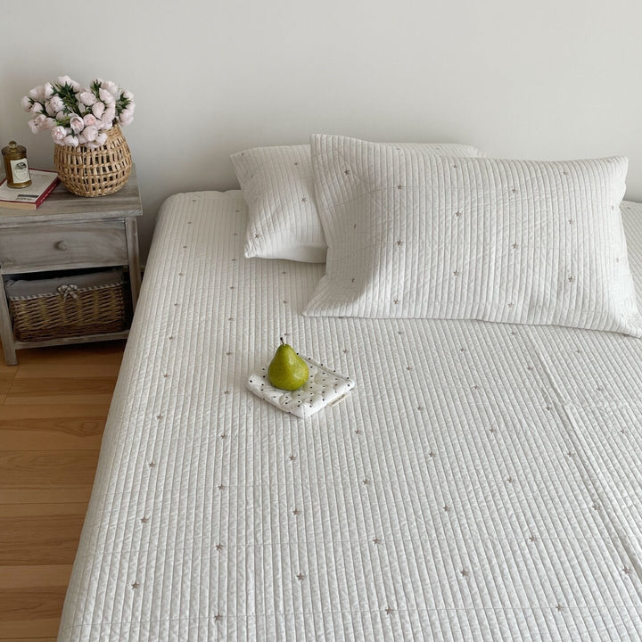 Twinkle Star Summer Quilted Blanket