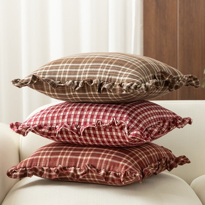 Retro Line Ruffle Cushion