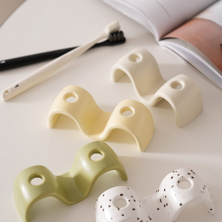 Fun Wavy Toothbrush Holder