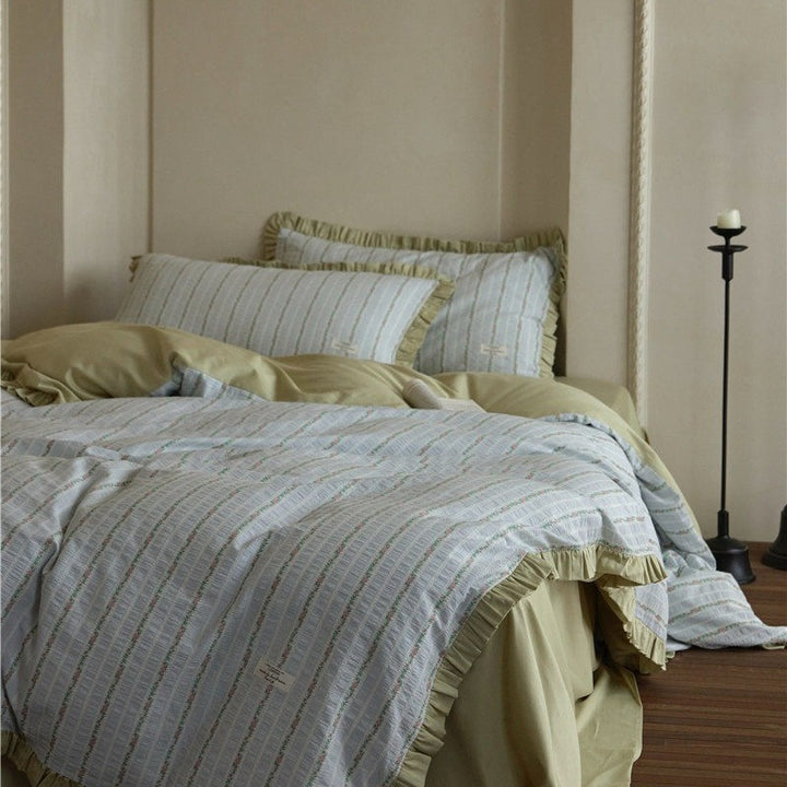 Lawn Party Bedding Set