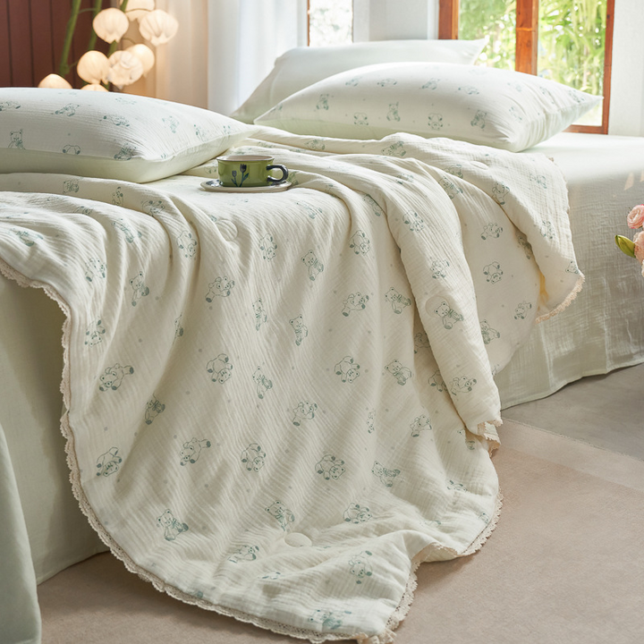 Lovely Bear Summer Quilted Blanket