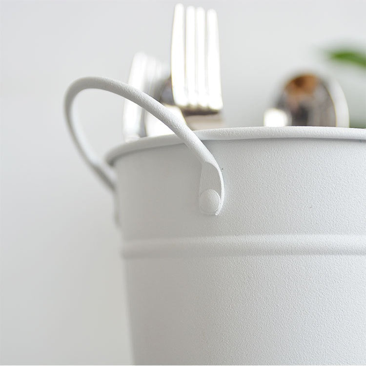Minimalist Cutlery Storage Bucket