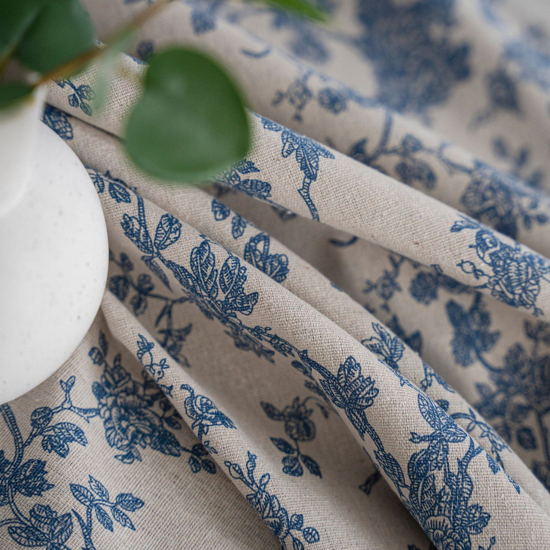 Retro Blooming Blue Table Cloth