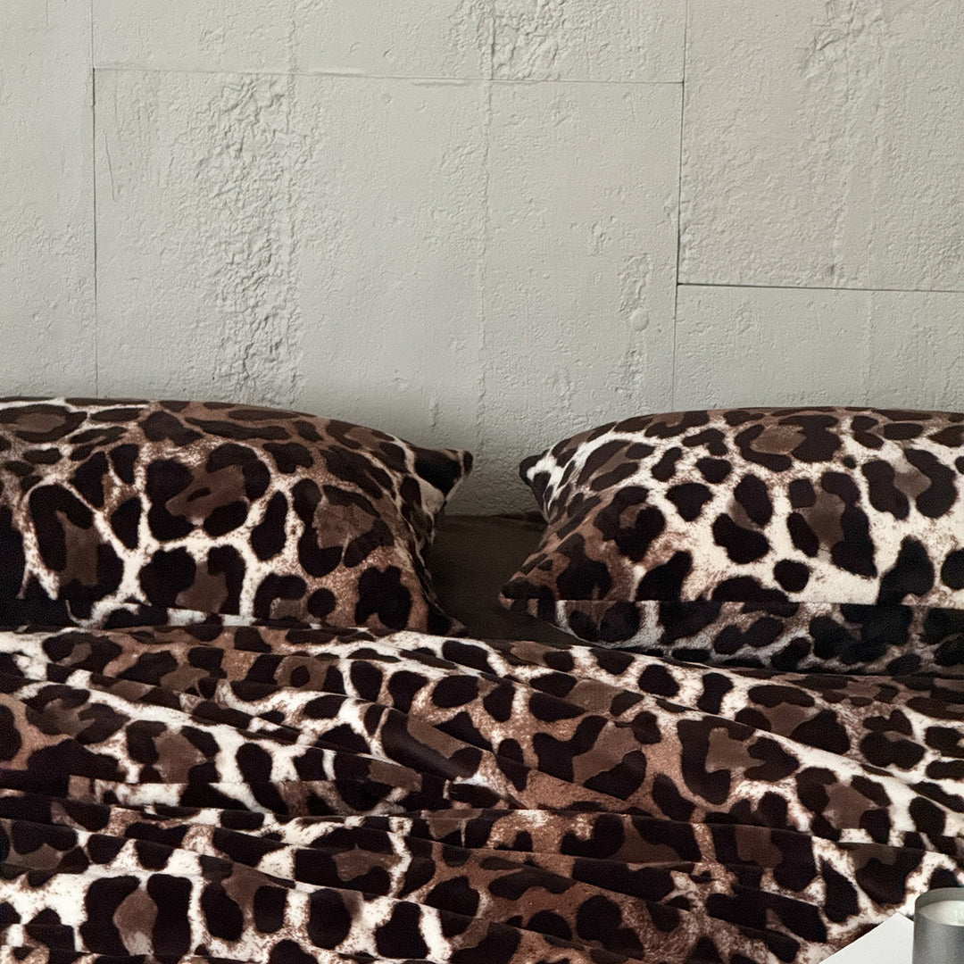 Wild Comfort Bedding Set