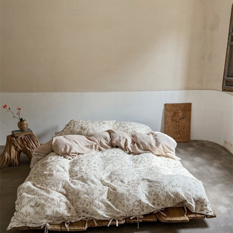 Vivid Floral Bedding Set