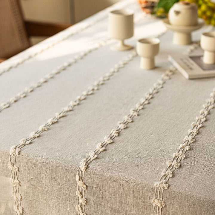 Farmhouse Pom Pom Tassel Tablecloth