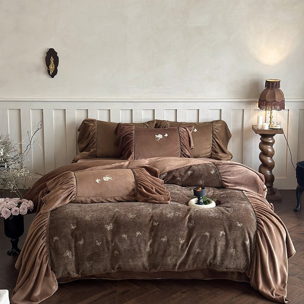 Butterfly Ruffle Plush Bedding Set
