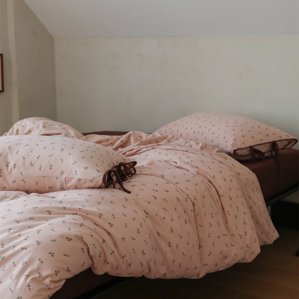 Cherry Ribbon Bedding Set