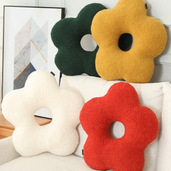 Daisy Land Cushion