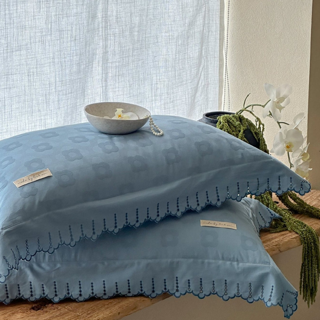 Blue Floral Bedding Set