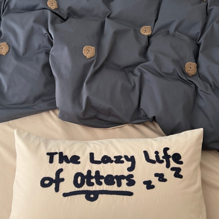 Lazy Otters Bedding Set