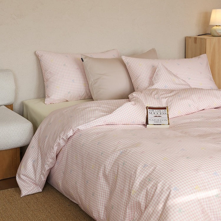 Pink Checker Bow Bedding Set
