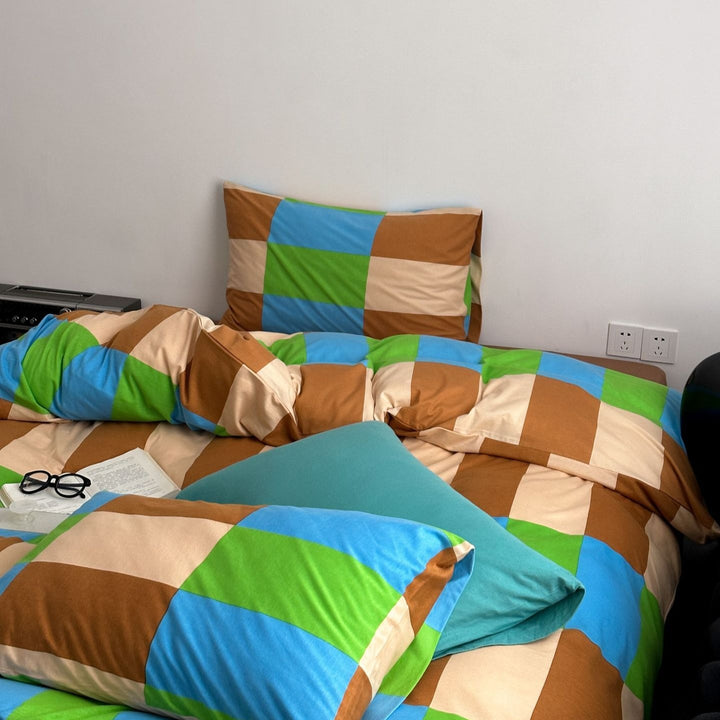 Funky Checkered Bedding Set Collection