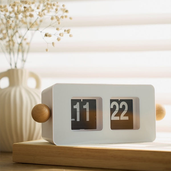 Funky Docky Desk Clock
