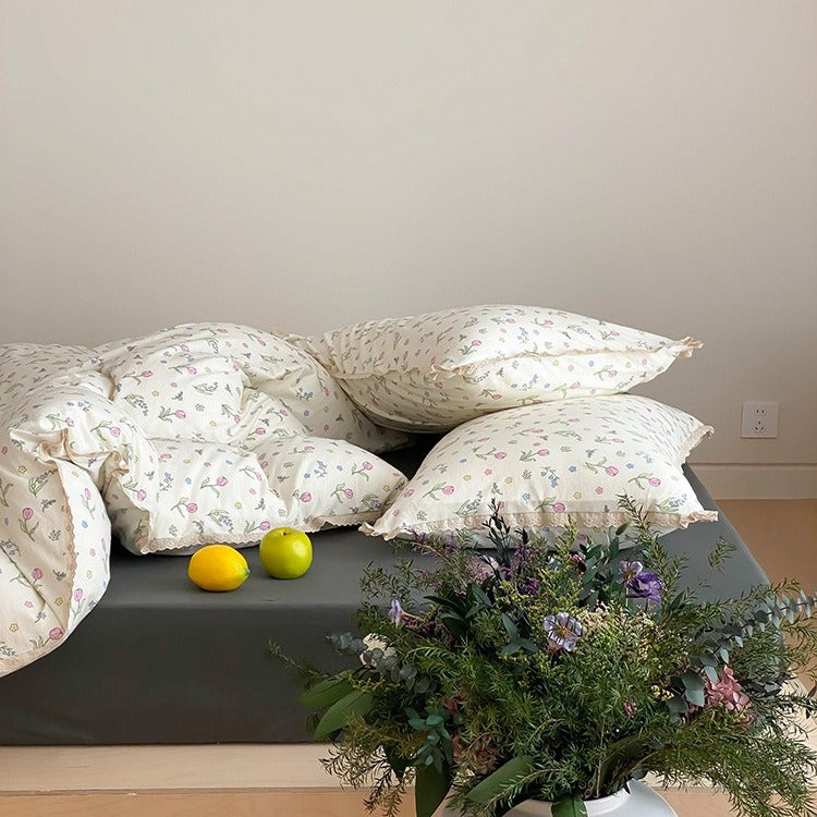 Mini Tulip Bedding Set