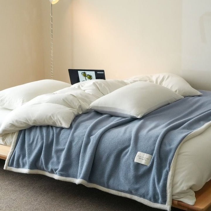 Macaron Bubble Throw