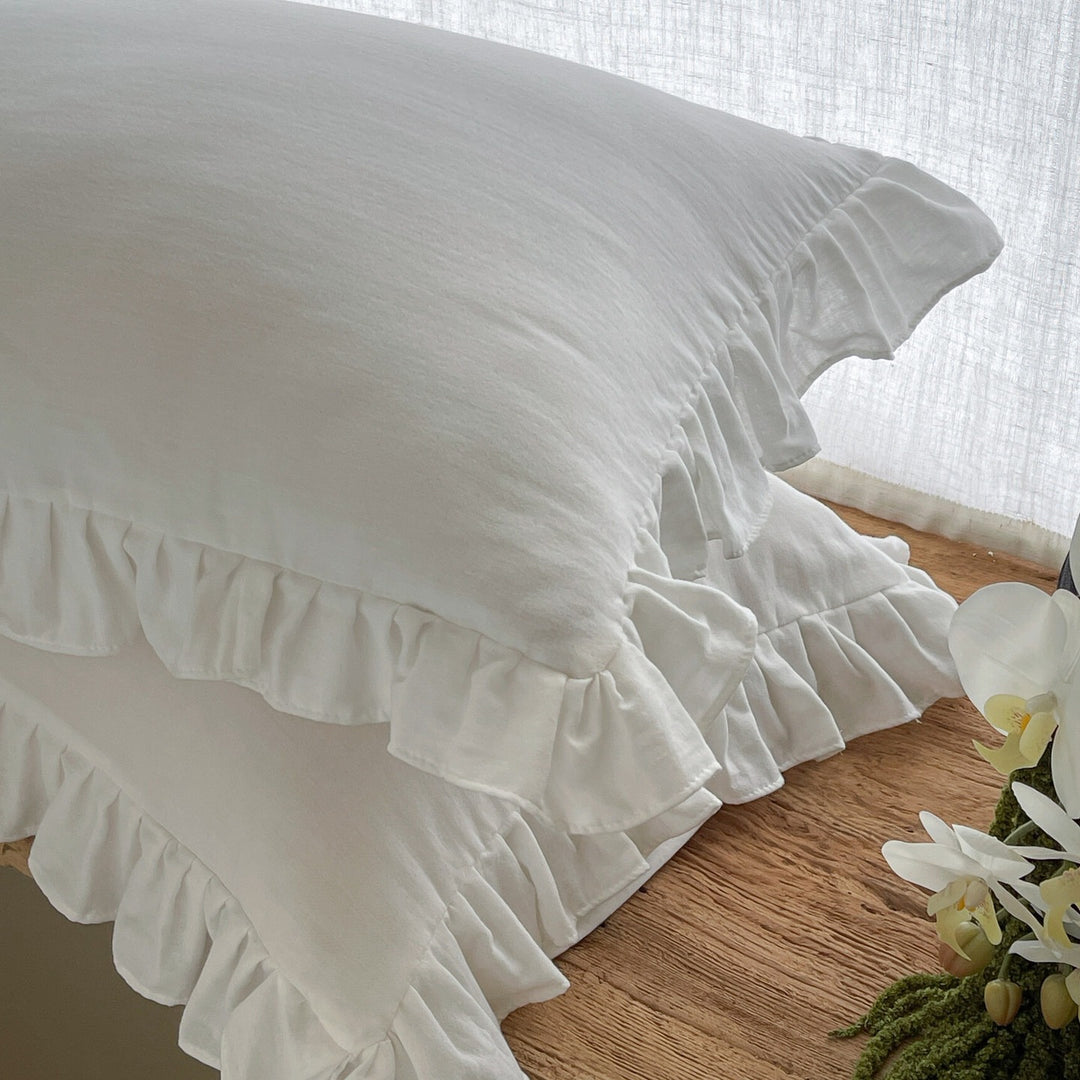 Ruffled Muslin Pillowcase Set