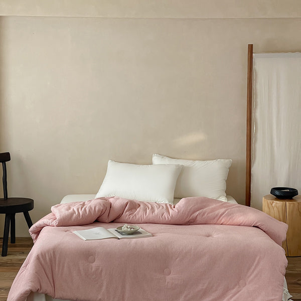 Minimalist Stripe Summer Quilted Blanket