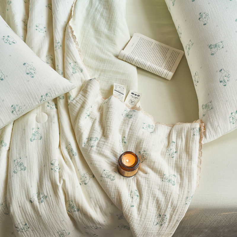 Lovely Bear Summer Quilted Blanket