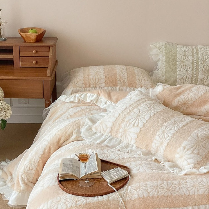 Miss Daisy Bedding Set