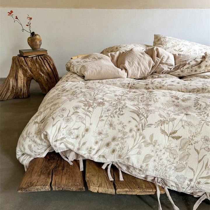 Vivid Floral Bedding Set