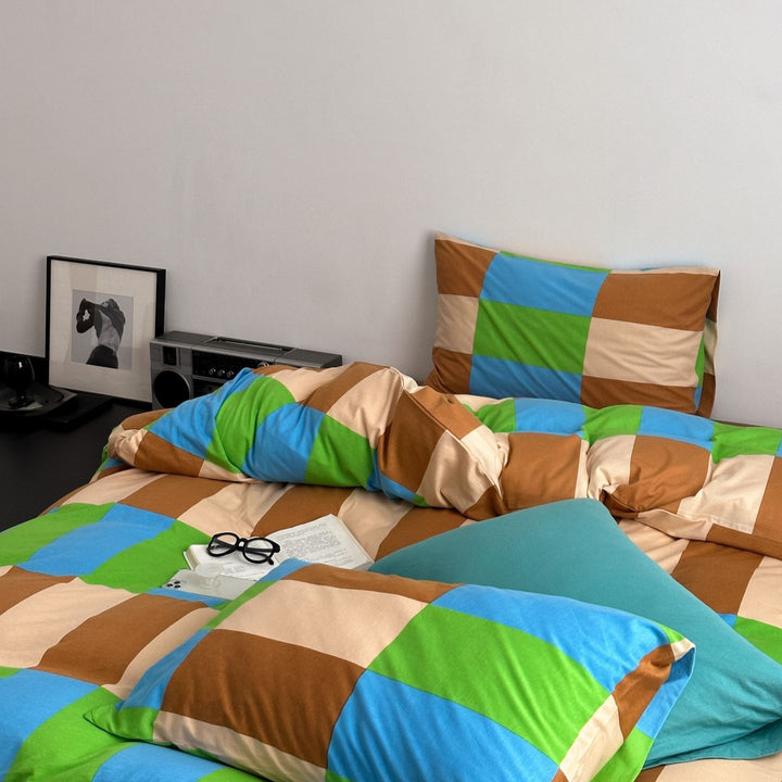 Funky Checkered Bedding Set Collection