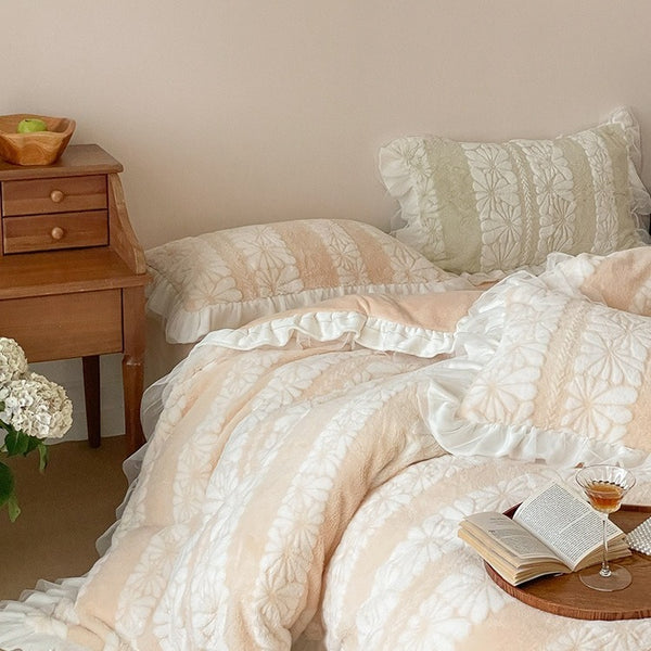 Miss Daisy Bedding Set